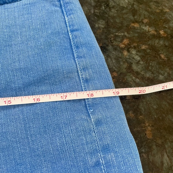 MOTHER The Tripper Cutoff Fray in The Devil May Care color size 28 - Picture 6 of 7